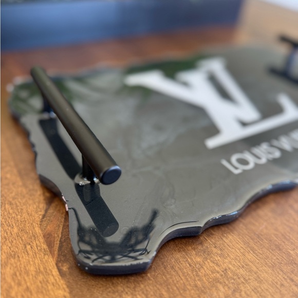 Serving Tray 🖤✨ - Picture 7 of 13